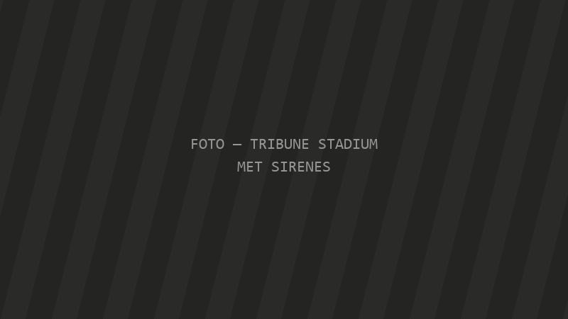Tribune van het stadium met sirenes